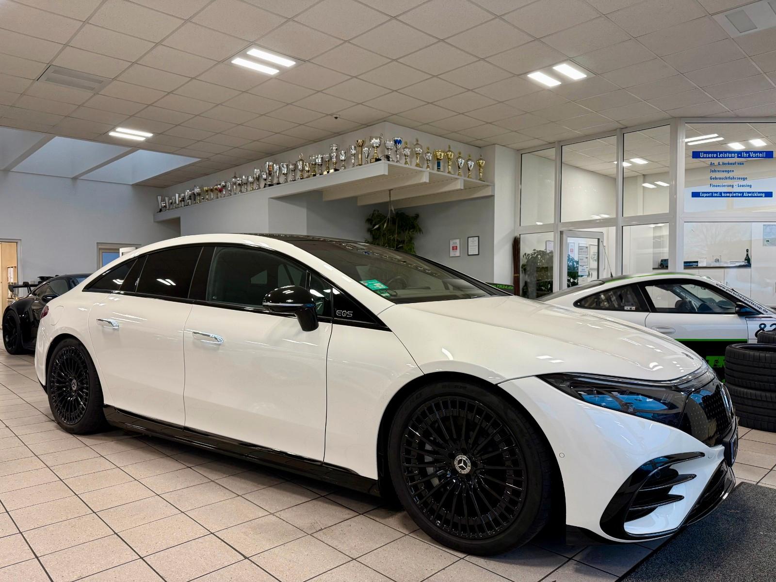 Mercedes-Benz EQS 450 AMG Line Sedan