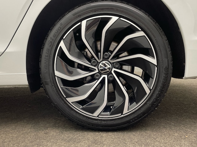 Volkswagen Golf 2.0 TDI DSG Golf VIII Variant