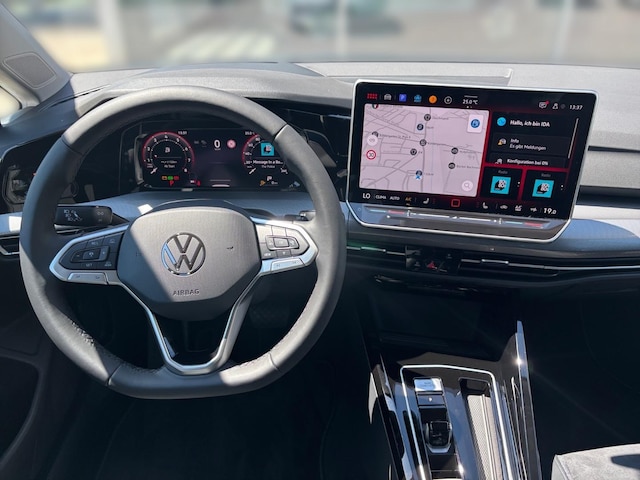 Volkswagen Golf 1.5 eTSI DSG Golf VIII IQ.Drive