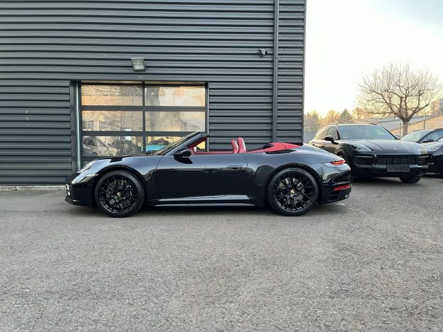 Porsche 911 4 992 Cabriolet Carrera GTS
