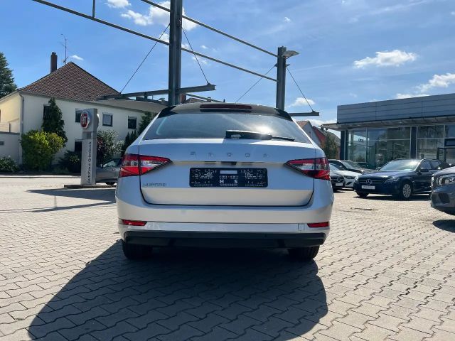 Skoda Superb 2.0 TDI Ambition Combi