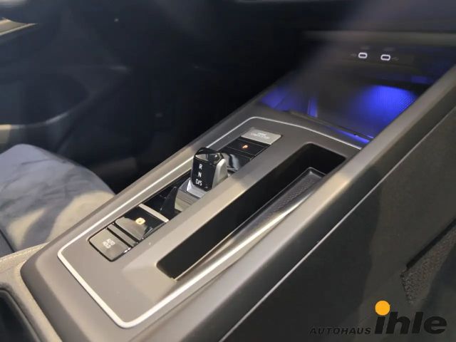 Volkswagen Golf DSG Golf VIII IQ.Drive Style