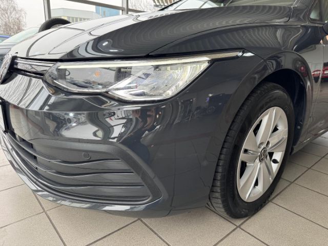 Volkswagen Golf Life Variant