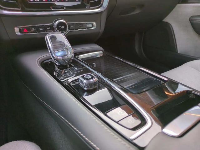 Volvo V90 AWD Dark Plus Recharge