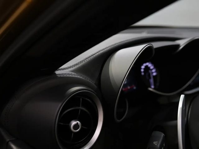 Alfa Romeo Giulia AT8 AWD Q4