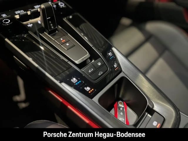 Porsche 992 4 Carrera Coupé GTS