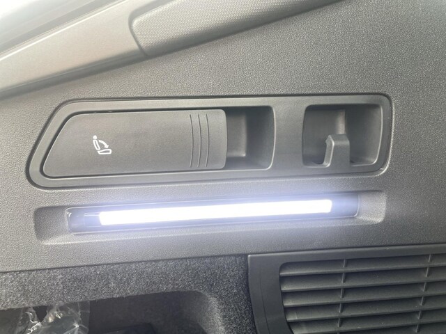 Audi A6 Avant Quattro S-Tronic