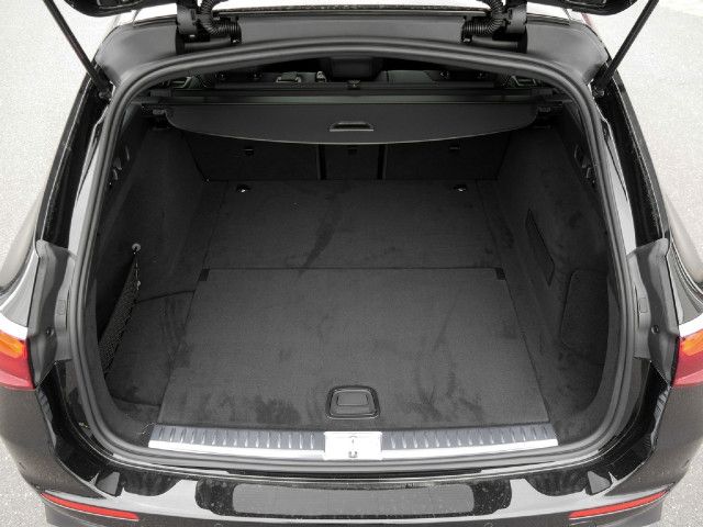 Mercedes-Benz E 220 AMG Line E 220 d Estate