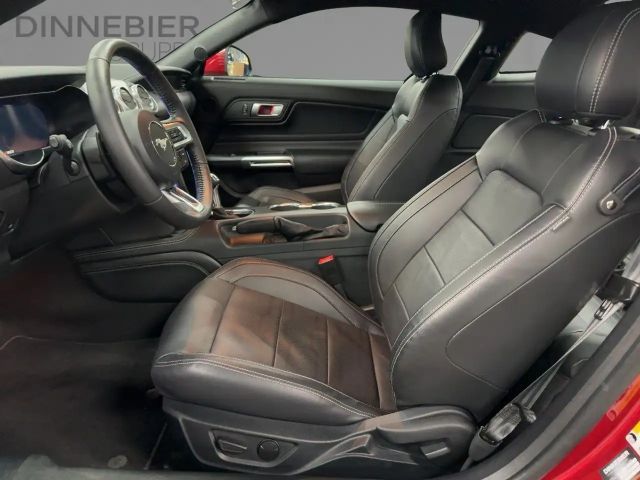 Ford Mustang Fastback GT 5.0 V8