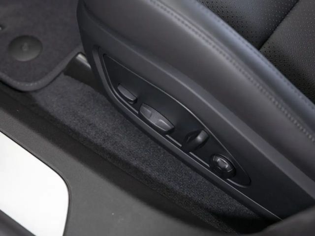 Porsche Taycan 4 Cross Turismo