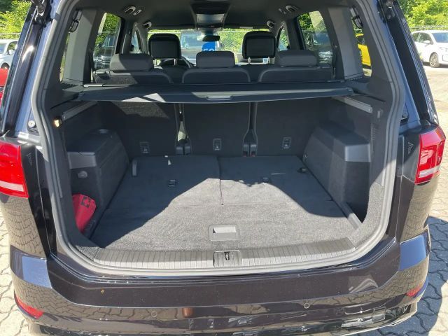 Volkswagen Touran DSG R-Line