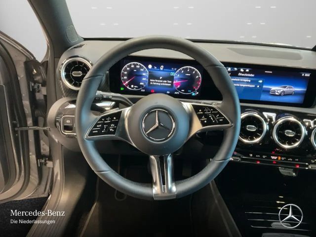 Mercedes-Benz A 220 4MATIC Progressive