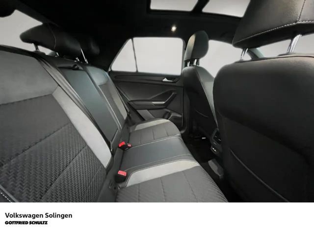 Volkswagen T-Roc 1.5 TSI DSG R-Line
