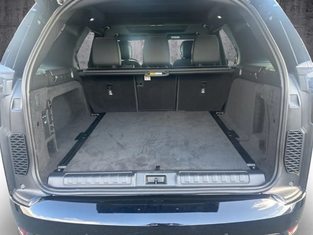 Land Rover Discovery D300 Dynamic SE