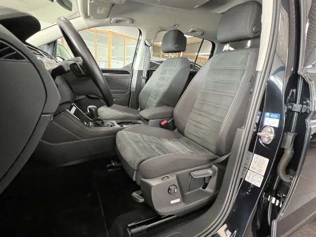 Volkswagen Touran 2.0 TDI Highline