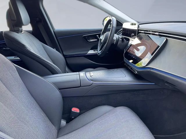 Mercedes-Benz E 200 AVANTGARDE Estate