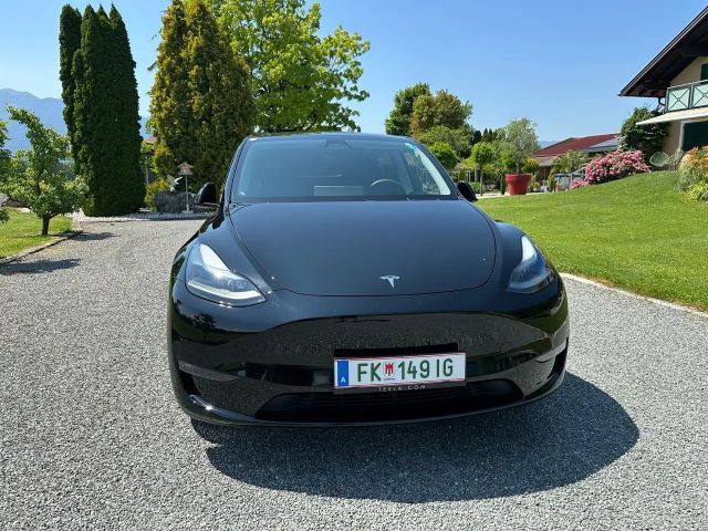 Tesla Model Y Long Range