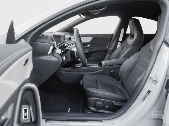 Mercedes-Benz CLA 220 AMG Line CLA 220 d Coupé