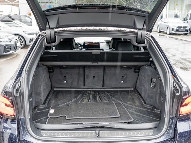BMW 540 540d M-Sport Touring xDrive