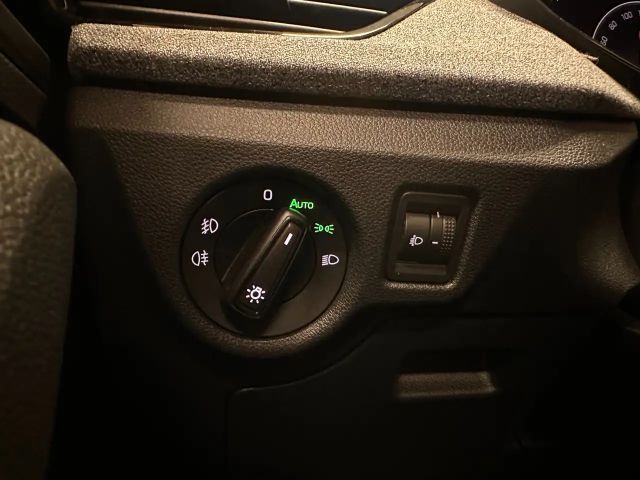 Skoda Kamiq Selection130*Kamera*Sitzheiz*5Jahr 100TKM Garantie