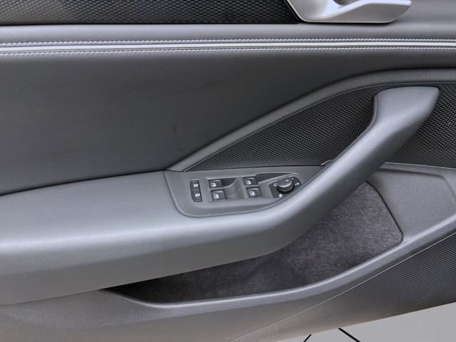 Volkswagen Passat 1.5 eTSI Business DSG