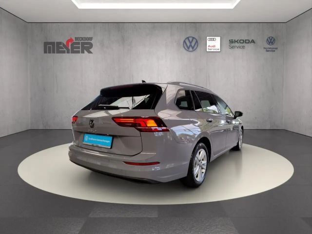 Volkswagen Golf 1.5 TSI Life Variant