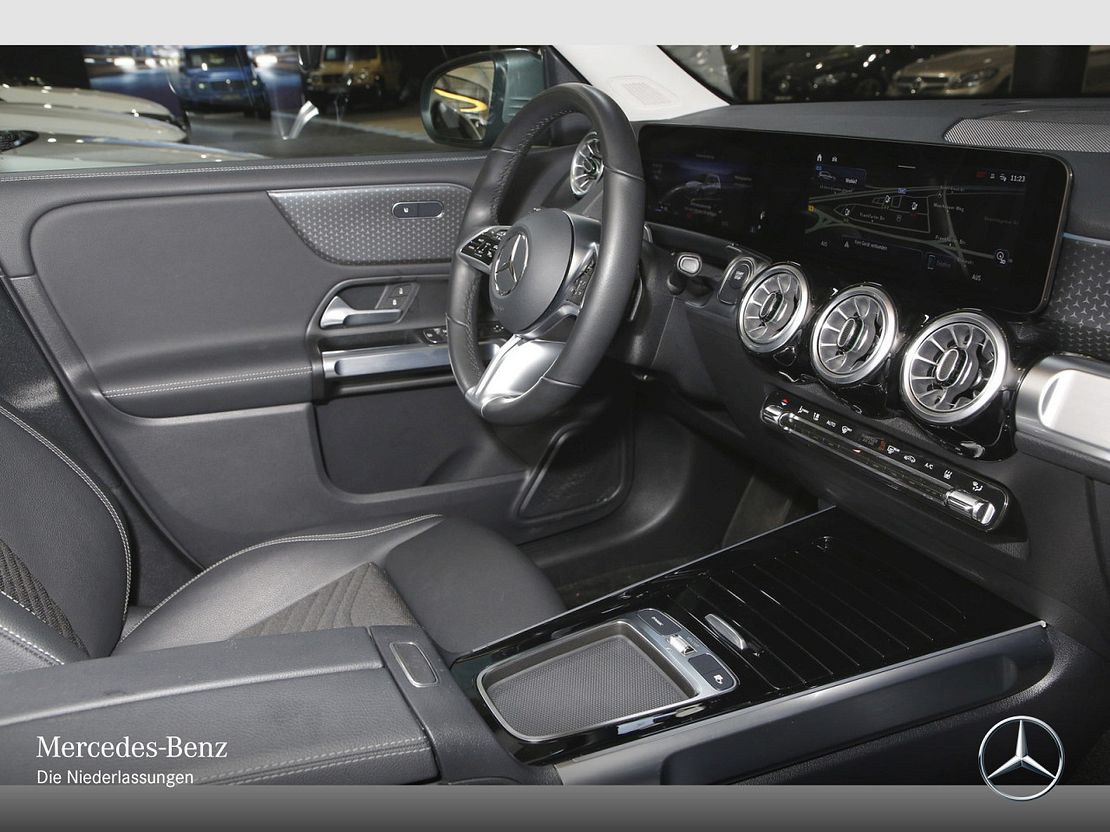 Mercedes-Benz EQB 300 4MATIC