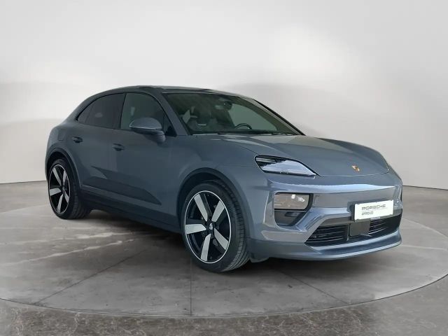Porsche Macan 4