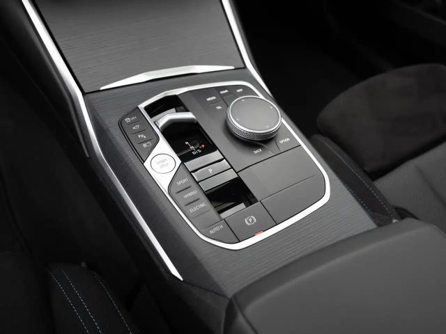 BMW 330 330e M-Sport Touring xDrive