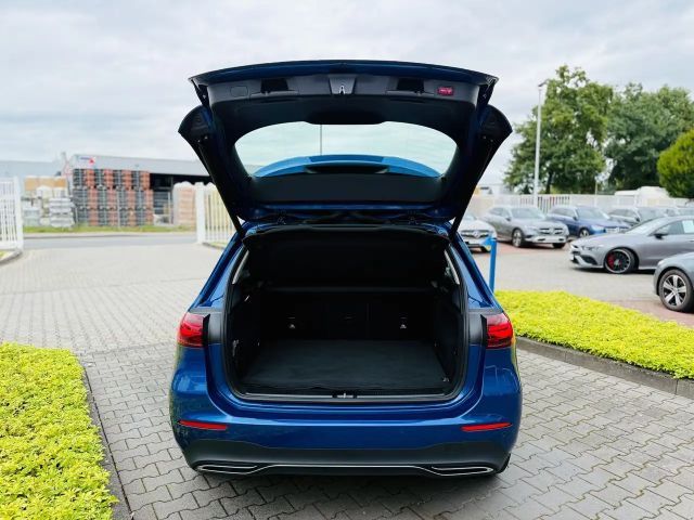 Mercedes-Benz B 200 Progressive Sedan