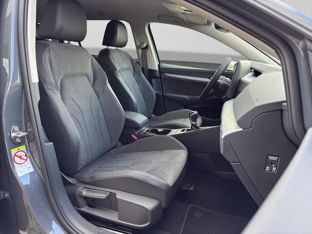 Volkswagen Golf 1.5 TSI Life Variant