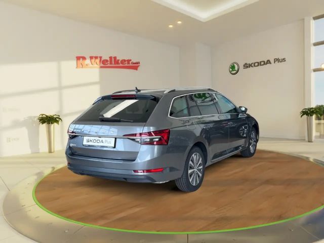 Skoda Superb 2.0 TSI Combi Style Style
