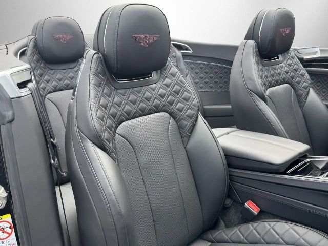 Bentley Continental GTC V8