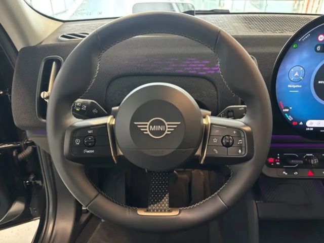 MINI Cooper D Countryman ALLWETTER18'' Paket-M Pano HUD Komf ParkAss Kurven