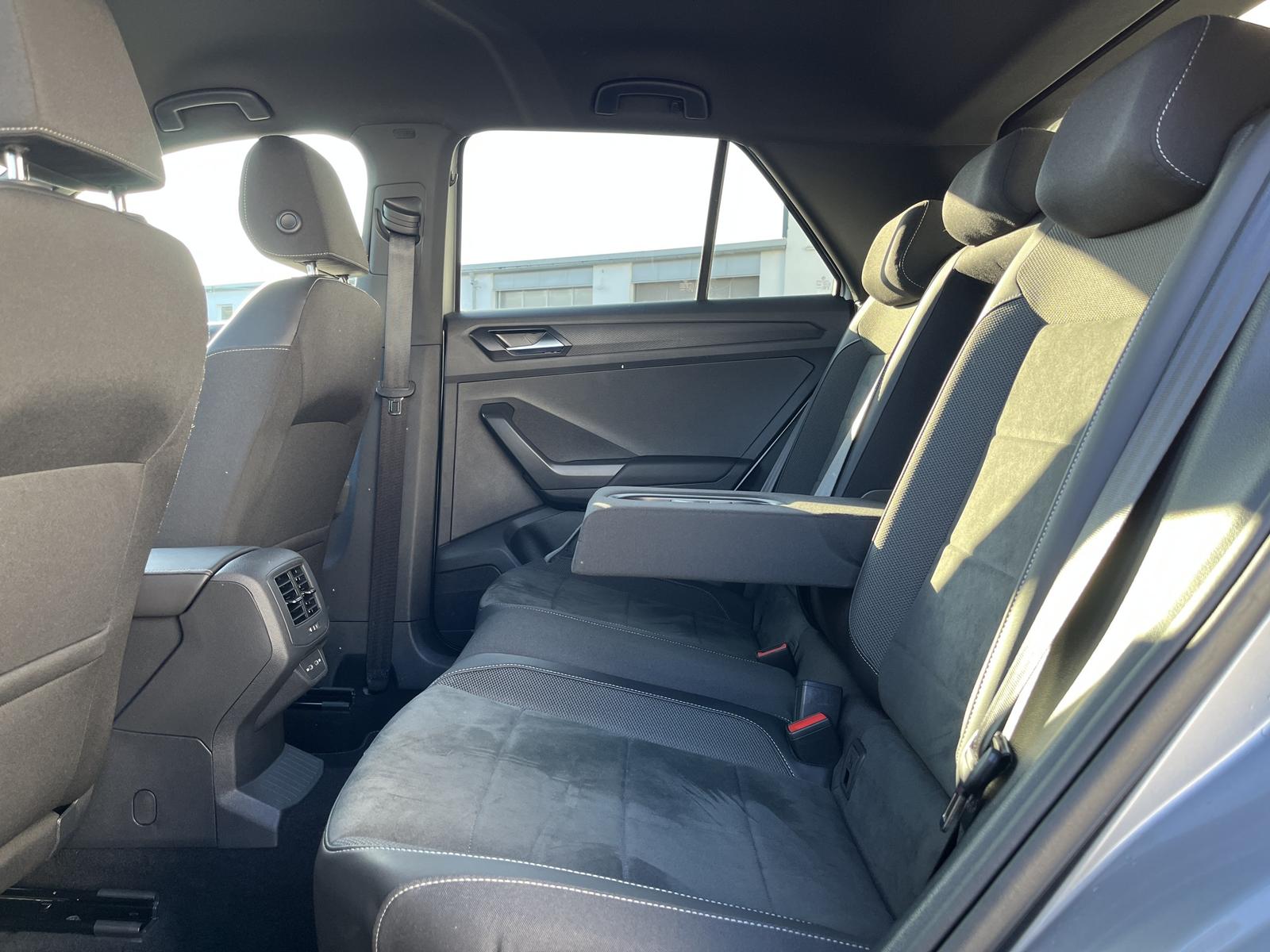 Volkswagen T-Roc 1.5 TSI DSG R-Line