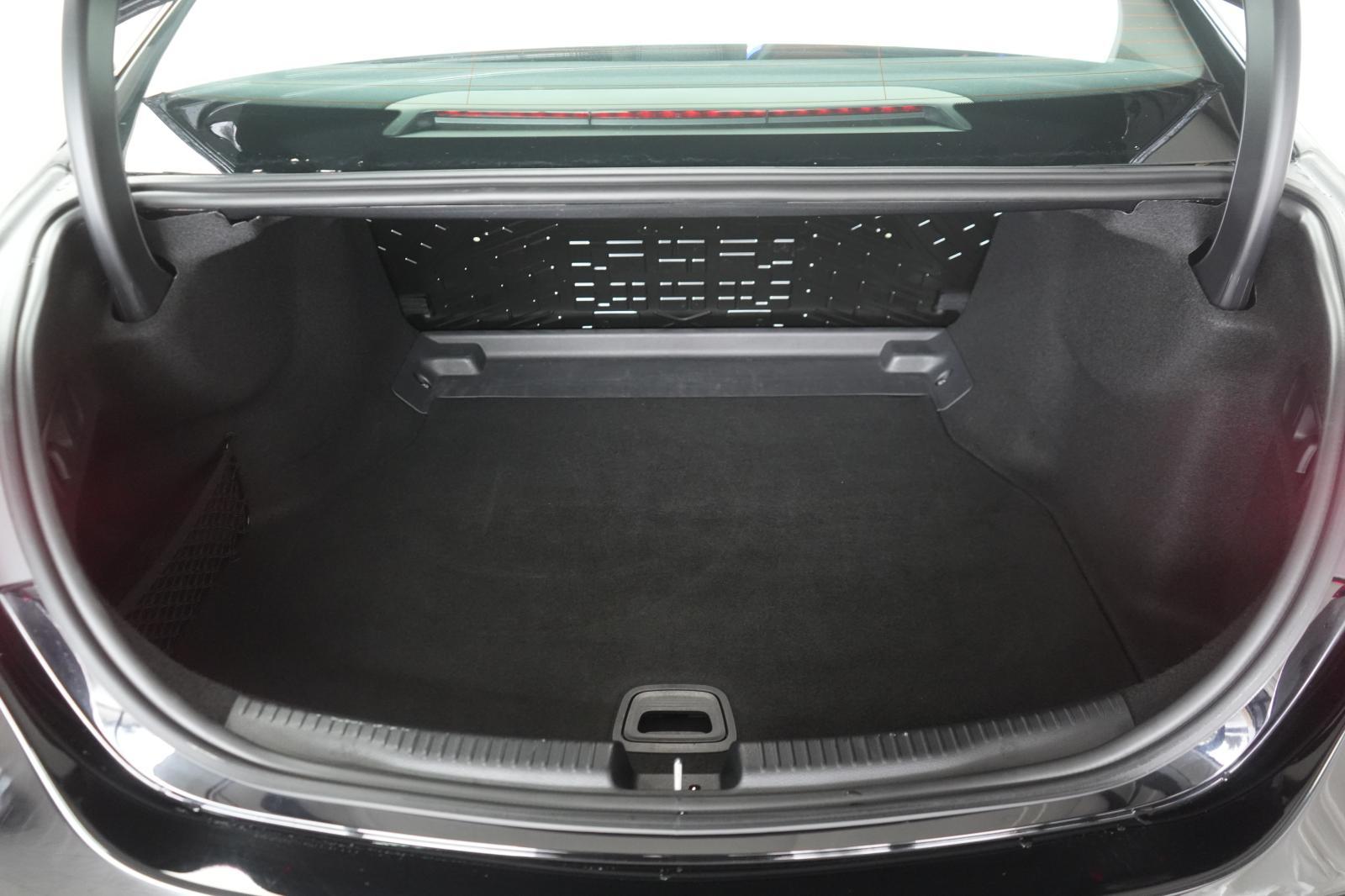 Mercedes-Benz C 220 AMG Line C 220 d Sedan