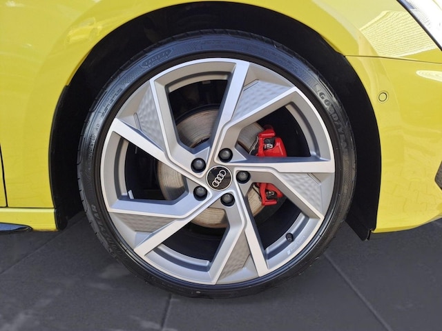 Audi A3 35 TFSI S-Line Sedan