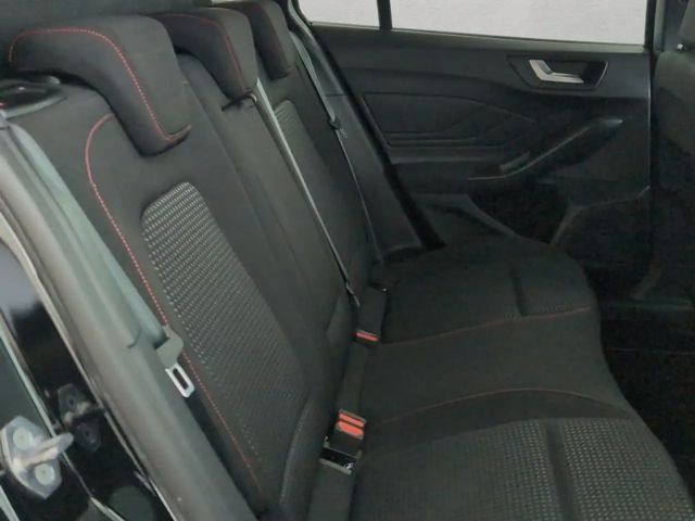 Ford Focus EcoBoost ST Line Wagon