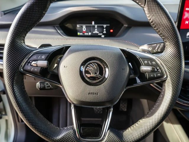 Skoda Enyaq iV electric 80Suite LED Navi RFK LEDER AHK