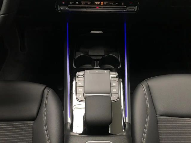 Mercedes-Benz EQA 300 4MATIC Progressive
