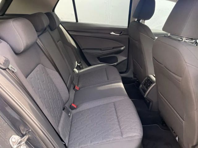 Volkswagen Golf 1.5 eTSI DSG Golf VIII