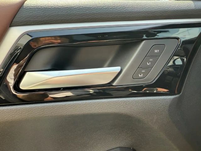 Mitsubishi Outlander TOP *Luxury* Leder Navi HUD 360K LED PANO 4xSHZ