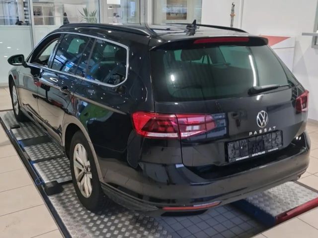 Volkswagen Passat 1.5 TSI Business DSG Variant