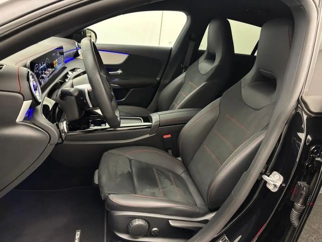 Mercedes-Benz CLA 180 CLA 180 d Shooting Brake