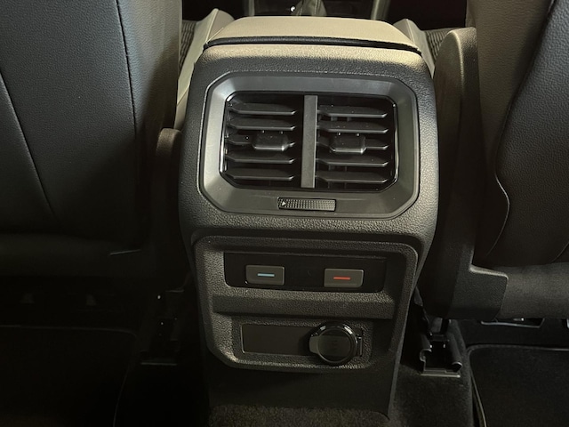 Volkswagen Tiguan Tiguan 1.4   R-L  P 110TSI D6F