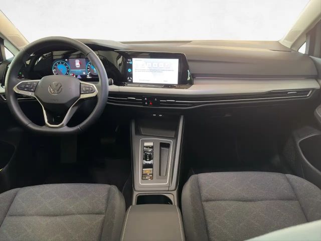 Volkswagen Golf 1.5 eTSI DSG Life Variant