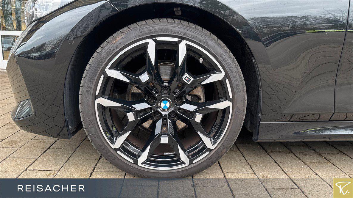 BMW 320 320i Sedan xDrive