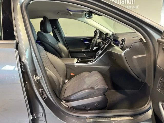 Mercedes-Benz C 300 4MATIC AVANTGARDE Sedan