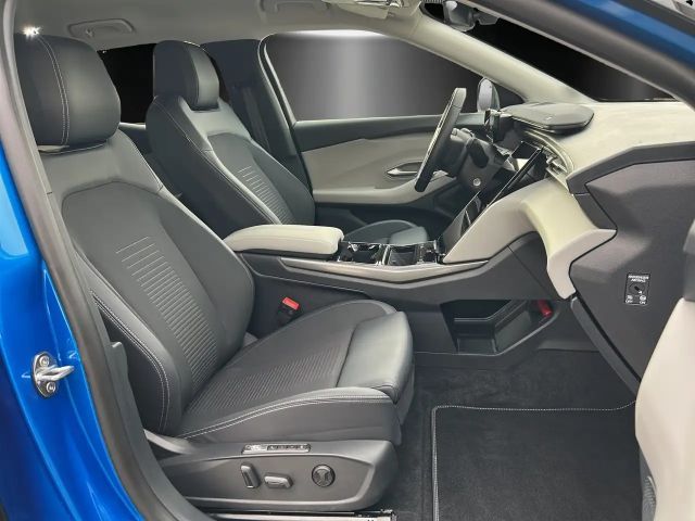 Ford Explorer Extended range RWD