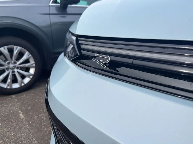 Volkswagen Golf 1.5 eTSI DSG R-Line